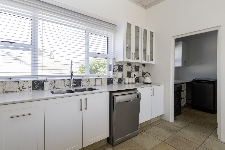 5 Bedroom Property for Sale in West Beach Eastern Cape